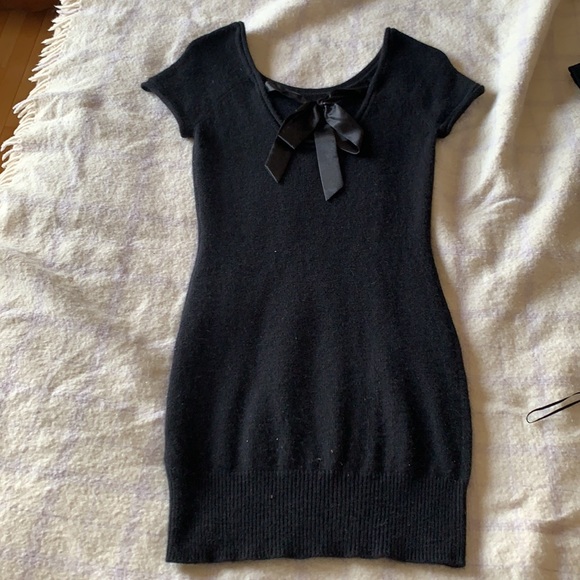 4 black dresses - Picture 2 of 6